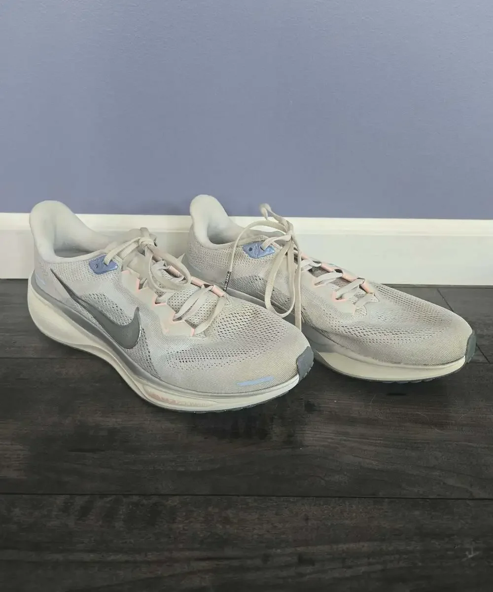 Nike Pegasus 41 running shoe air zoom size 12